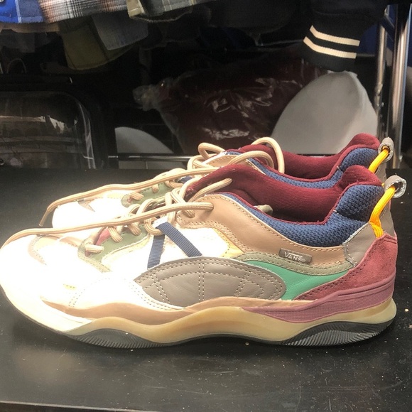 Vans Varix WC Multicolor Athletic Shoes - Picture 2 of 6